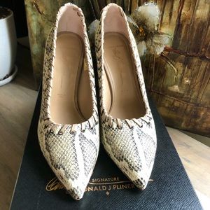 Signature Donald J Pliner Ice Wintersnake New in Box.